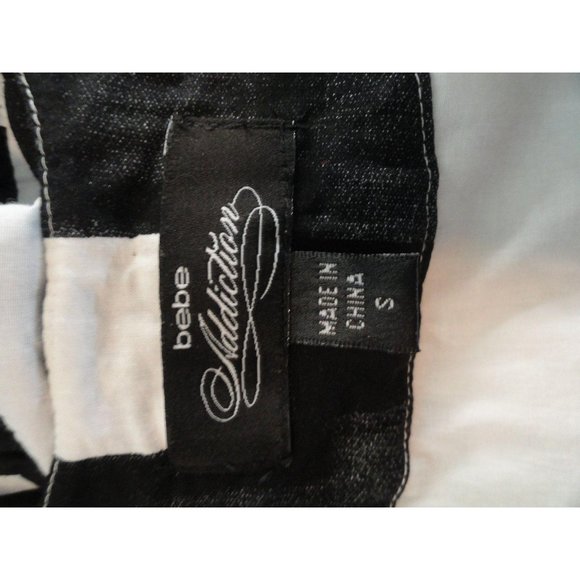 \BEBE Black and White Ruffled bottom, with Beaded V - Picture 2 of 4